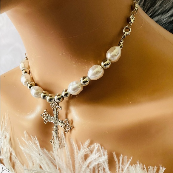 ❤️🙏Beautiful Pearlstone Fashion necklace very delicate light for woman - Picture 5 of 6